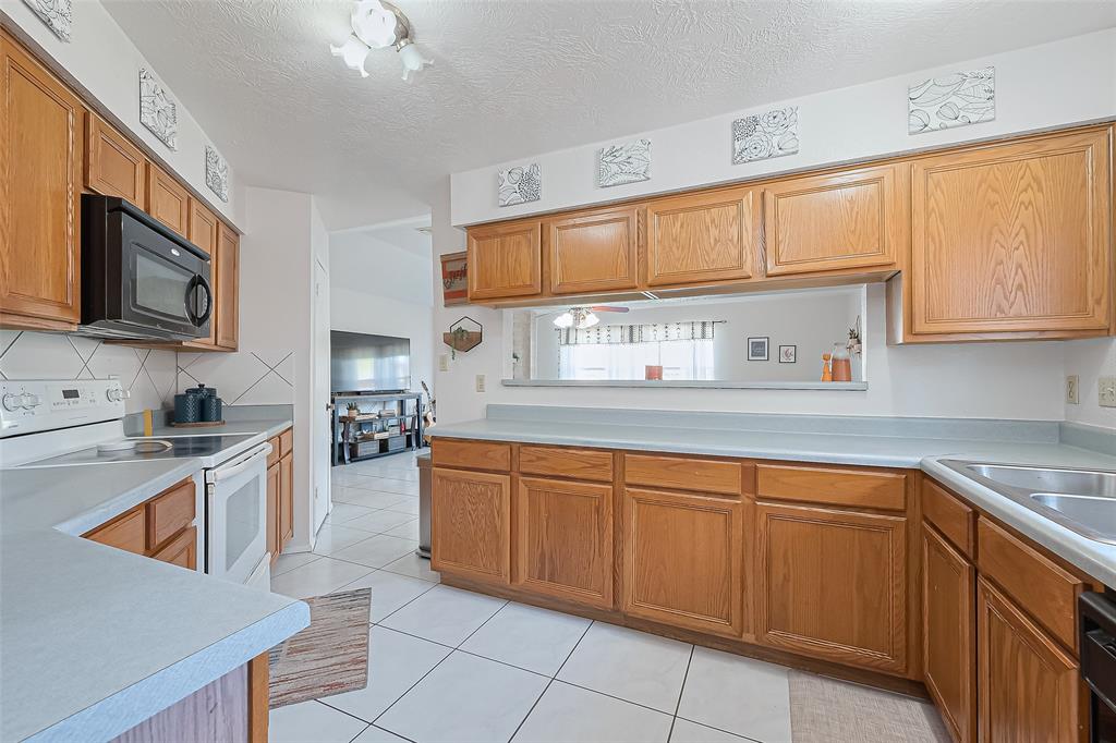 1323 Leadenhall Circle, Channelview, Texas image 12