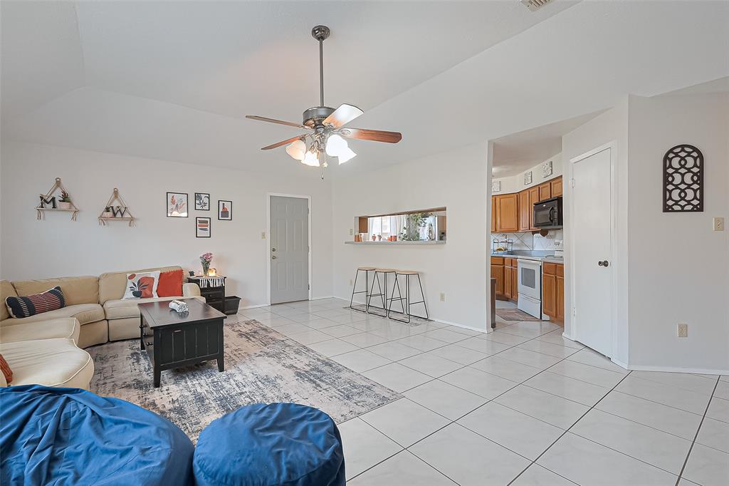 1323 Leadenhall Circle, Channelview, Texas image 7