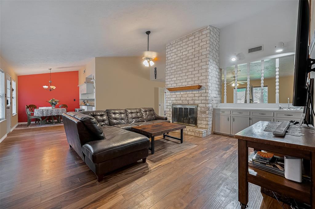 21226 Park Bend Drive, Katy, Texas image 2