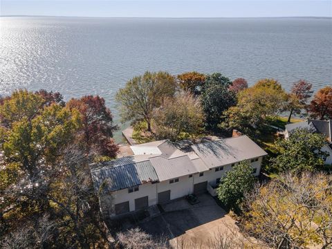 A home in Onalaska