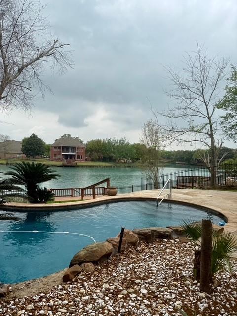 203 Bay Bridge Drive, Sugar Land, Texas image 16