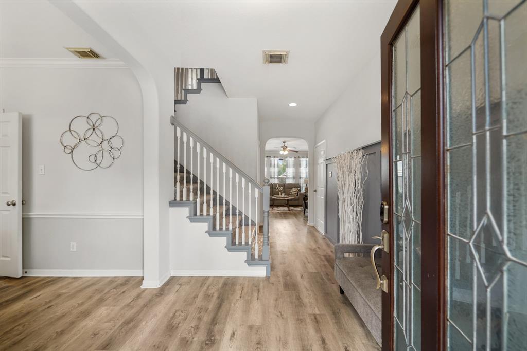 2130 Hill Canyon Court, Sugar Land, Texas image 5
