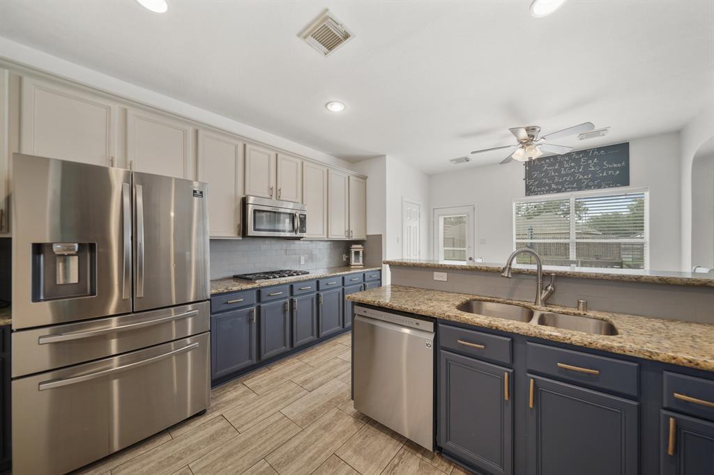 2130 Hill Canyon Court, Sugar Land, Texas image 14