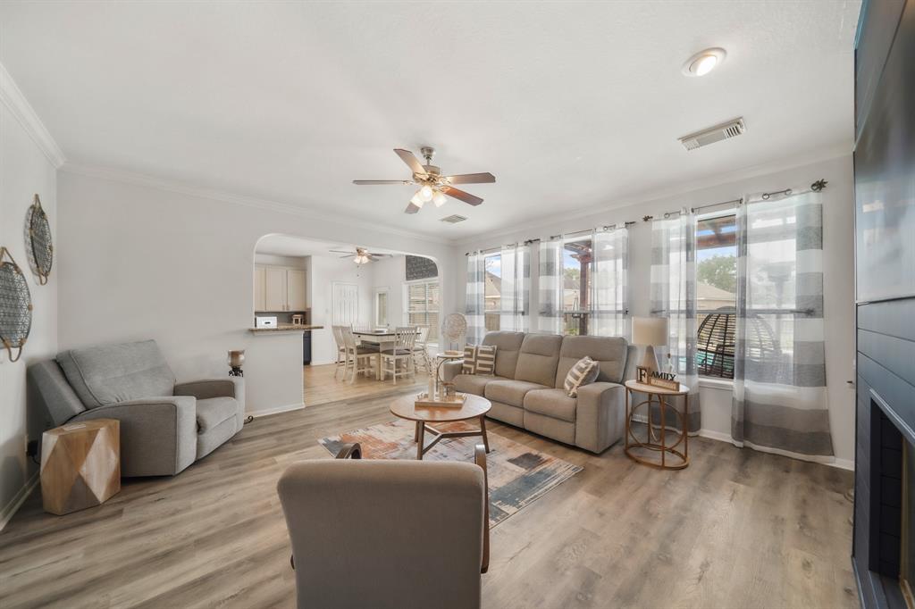 2130 Hill Canyon Court, Sugar Land, Texas image 10