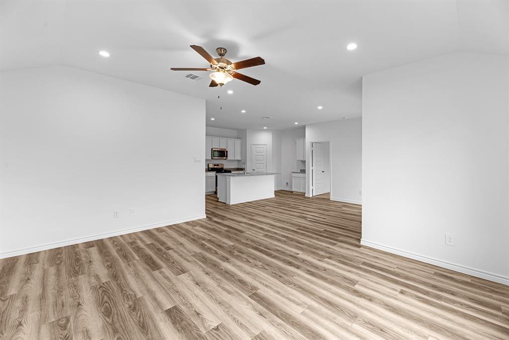 595 Brittany Grove Lane, China, Texas image 9