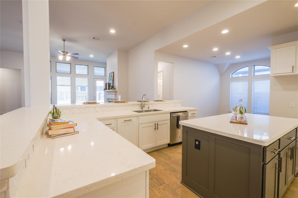 Katy, Texas 77493, United States, 4 Bedrooms Bedrooms, ,4 BathroomsBathrooms,Residential,Pending,36086