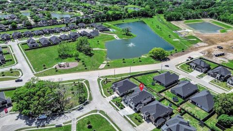 Single Family Residence in Friendswood TX 2557 Austin Trail 1.jpg