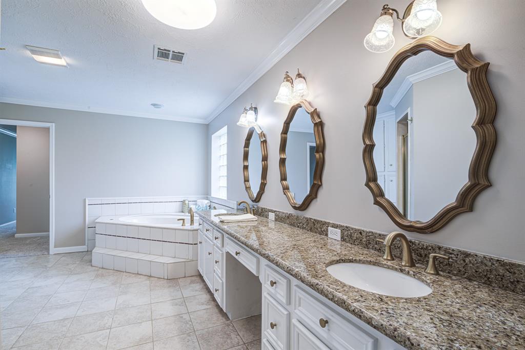 1313 Mcdonald Street, Deer Park, Texas image 21