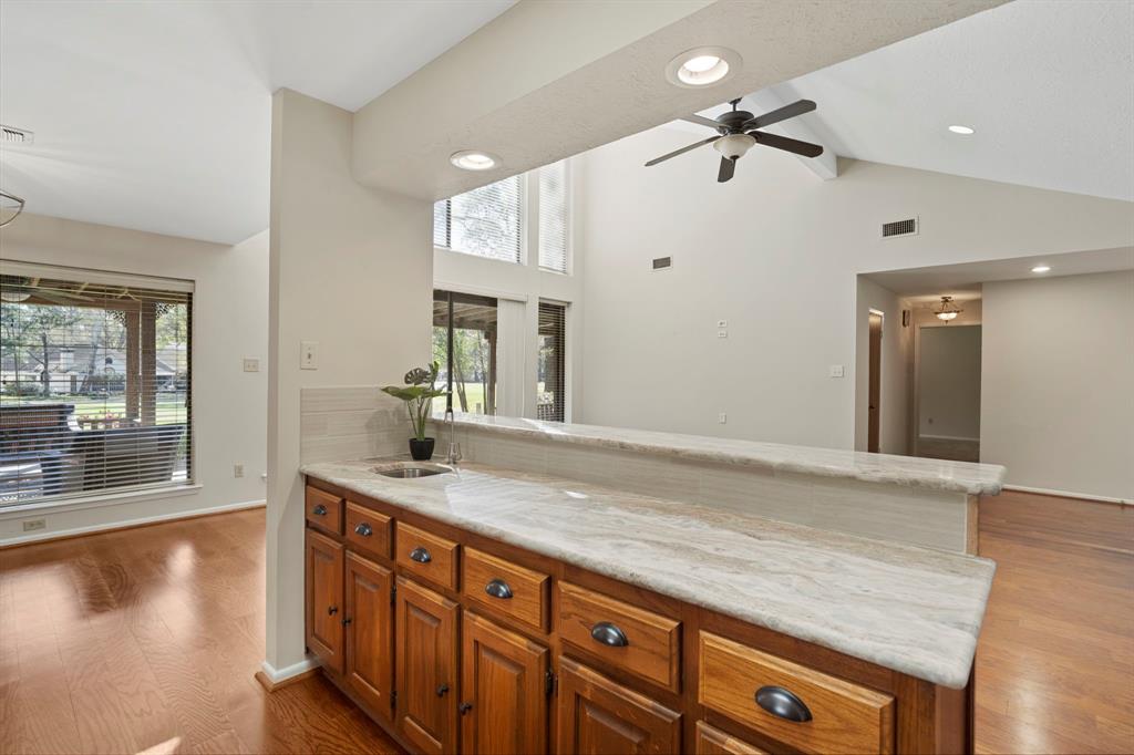 70 April Wind Drive, Conroe, Texas image 18