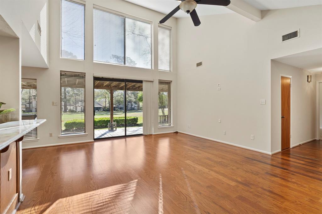 70 April Wind Drive, Conroe, Texas image 11