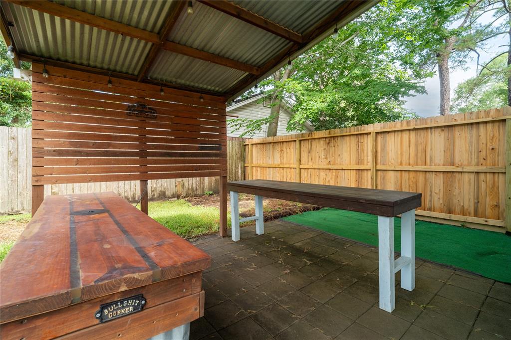215 Whispering Oaks Drive, Taylor Lake Village, Texas image 35