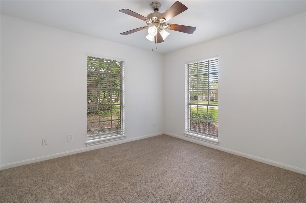 215 Whispering Oaks Drive, Taylor Lake Village, Texas image 12