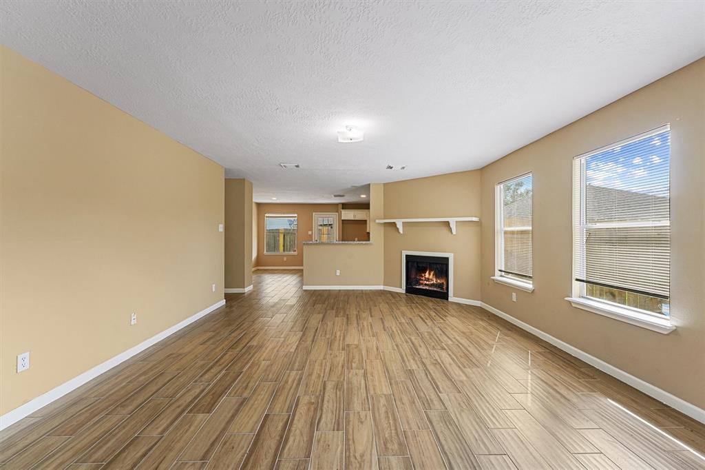 6326 Nullarbor Court, Katy, Texas image 4