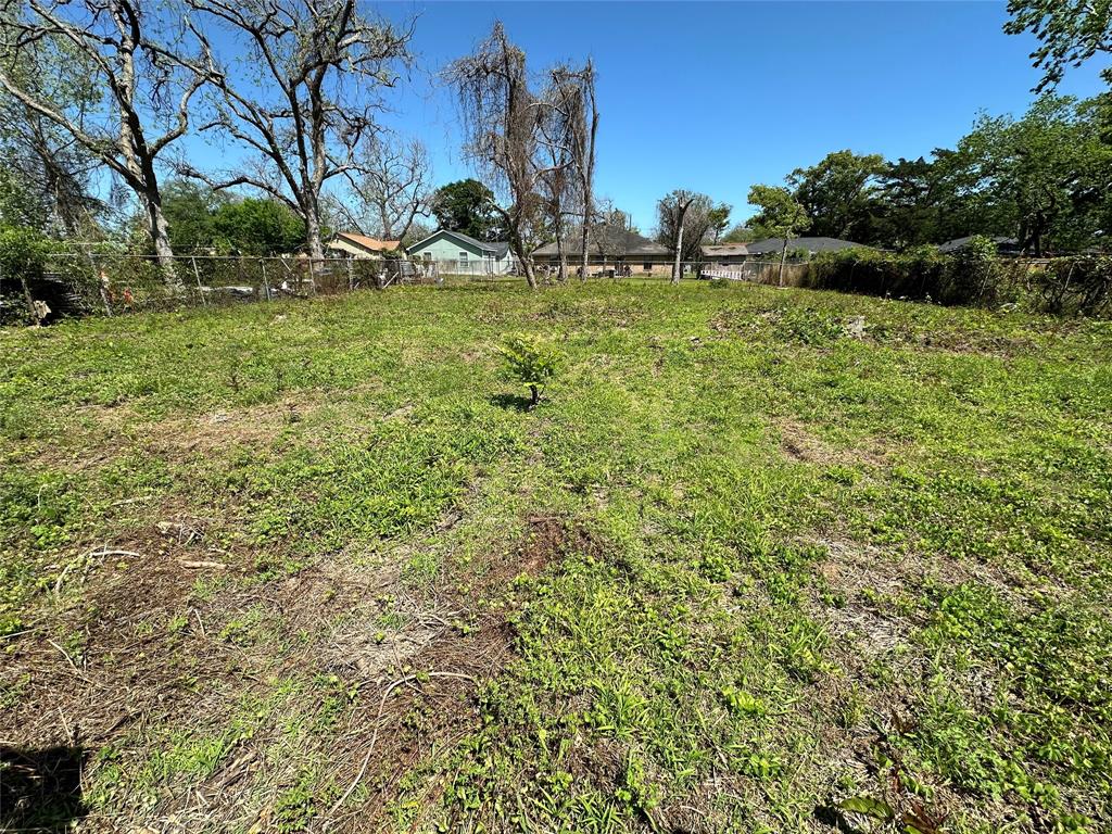 249 S Main Street, Clute, Texas image 7