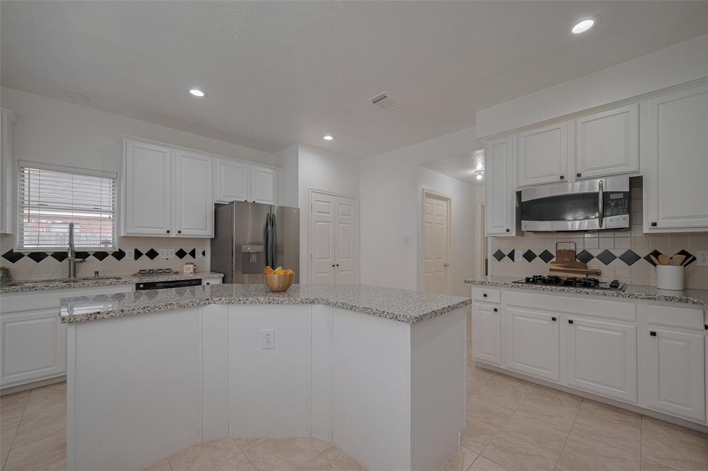 11943 Natural Bridges Lane, Sugar Land, Texas image 20
