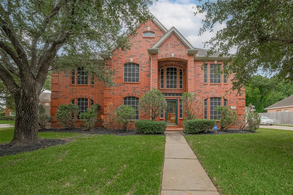 11943 Natural Bridges Lane, Sugar Land, Texas image 2
