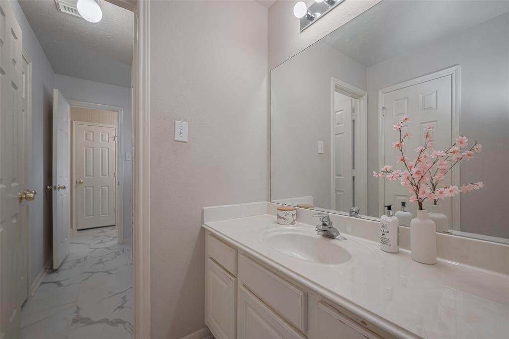 11943 Natural Bridges Lane, Sugar Land, Texas image 45
