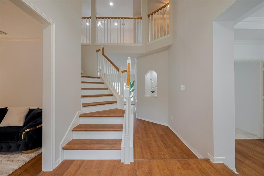 11943 Natural Bridges Lane, Sugar Land, Texas image 6