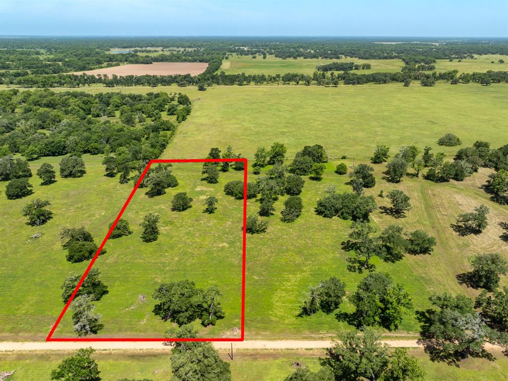 455 Valley Oaks Drive, Van Vleck, Texas image 13