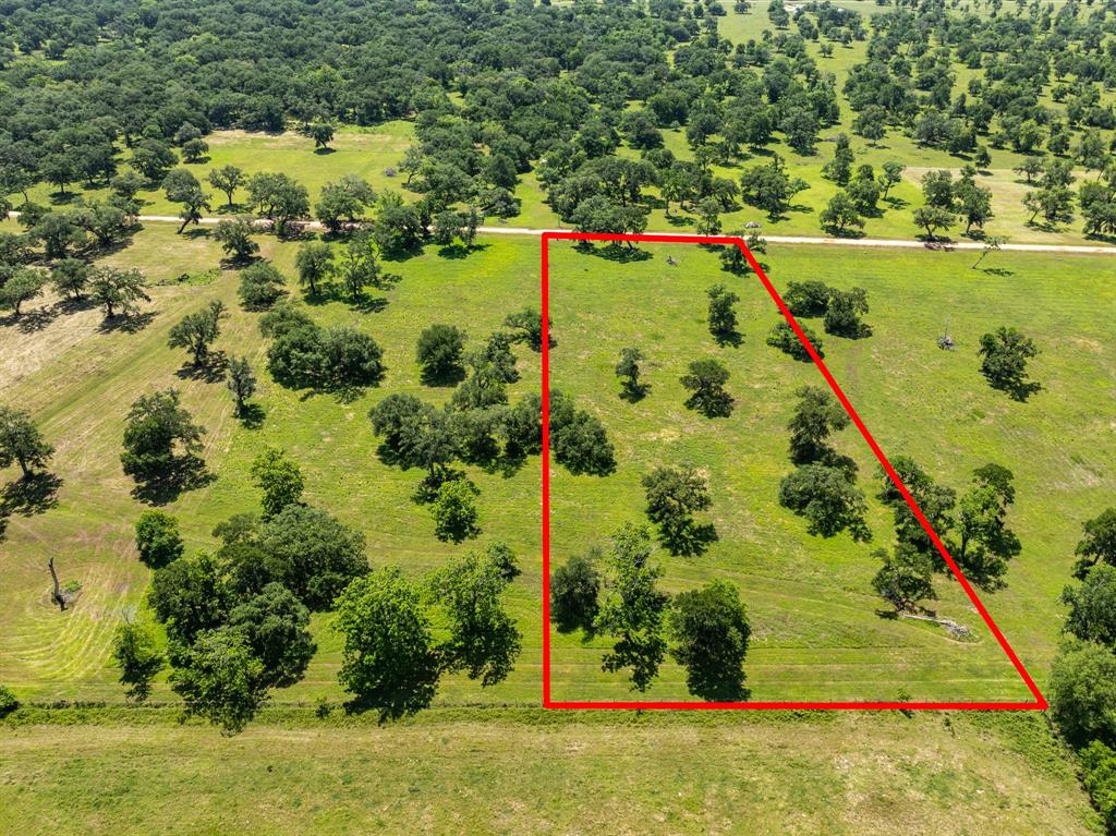 455 Valley Oaks Drive, Van Vleck, Texas image 9