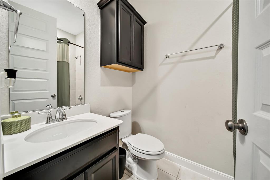 2310 Ironwood Pass Drive, Missouri City, Texas image 30