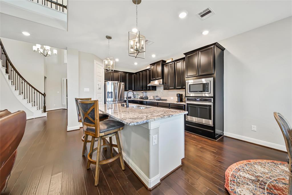 2310 Ironwood Pass Drive, Missouri City, Texas image 14