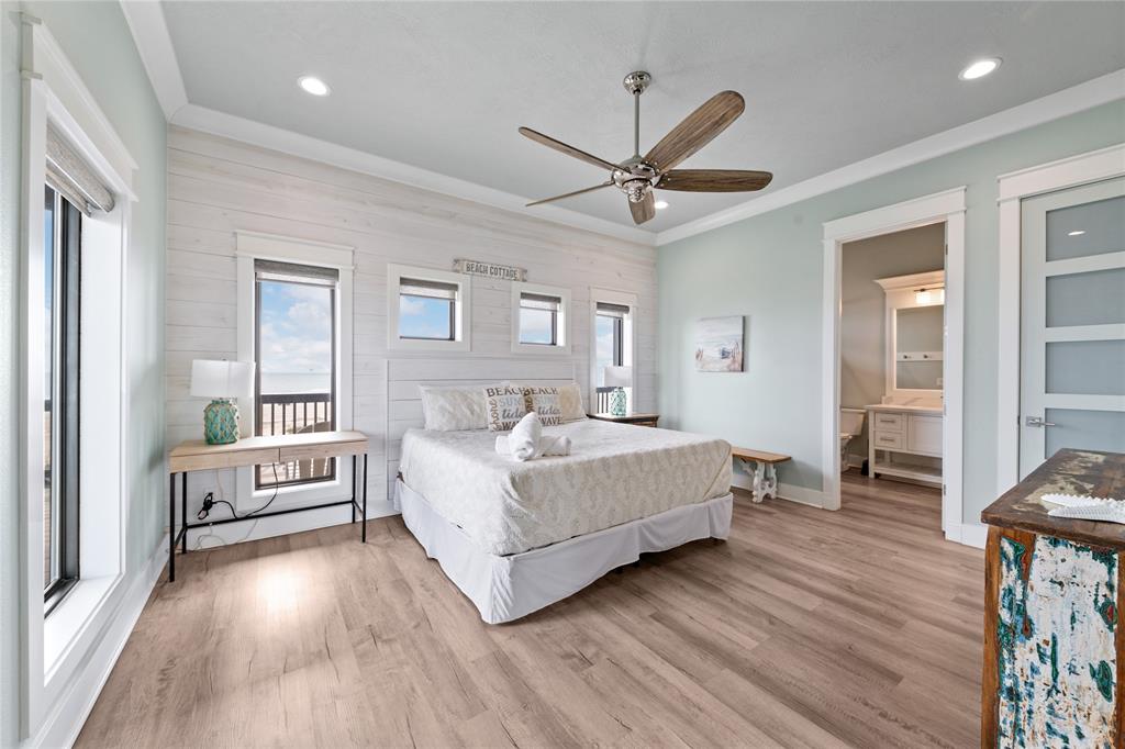 775 Townsend Drive, Crystal Beach, Texas image 19