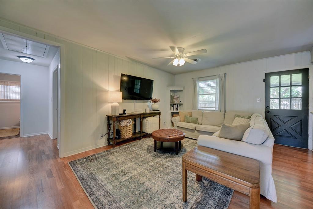 2412 Airline Drive, Brenham, Texas image 13