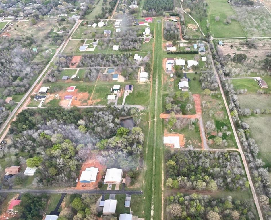 000 Chandelle Lane, Frankston, Texas image 4