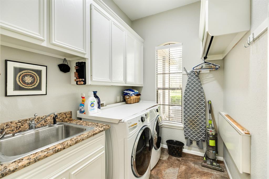 56 Cherrywood Court, Lake Jackson, Texas image 19