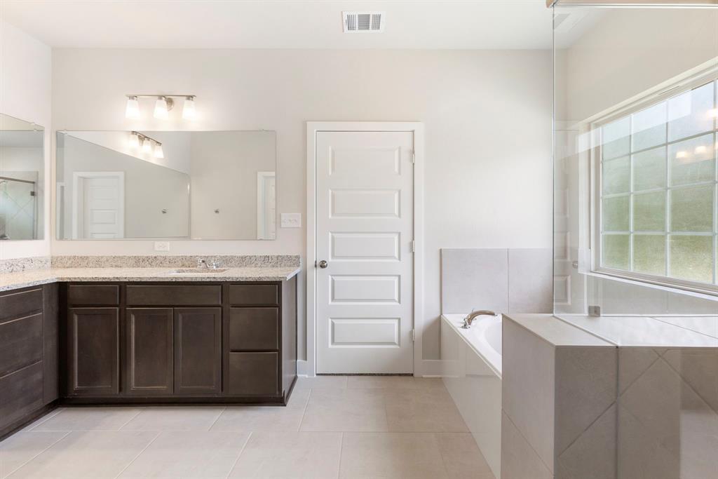 8286 Muir Wood Loop, Anderson, Texas image 36
