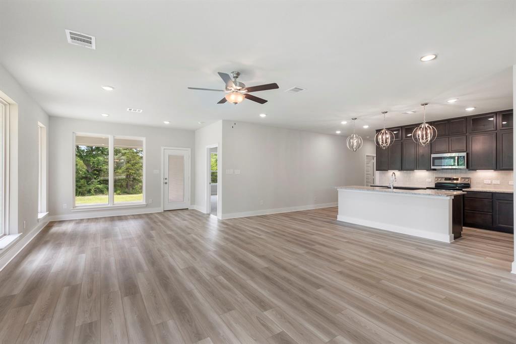 8286 Muir Wood Loop, Anderson, Texas image 10