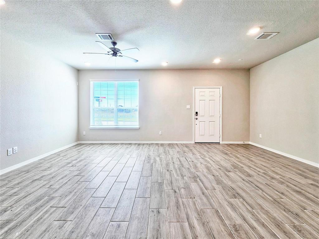 8002 Scanlan Trace
