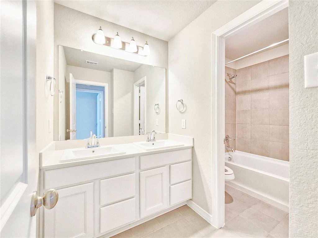 8002 Scanlan Trace Trce, Missouri City, Texas image 11