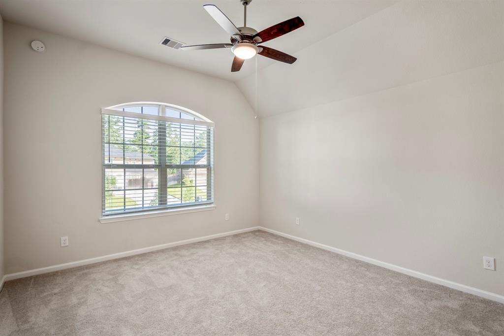 1009 Groveton Ridge Lane, Pinehurst, Texas image 44