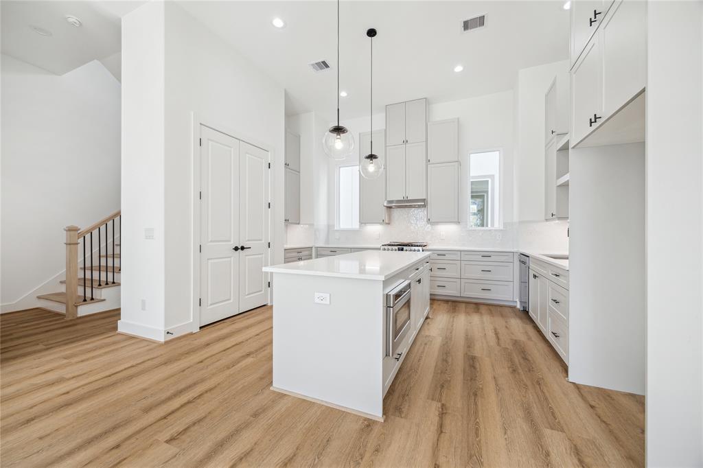 11118 Savannah Woods Lane, Houston, Texas image 12