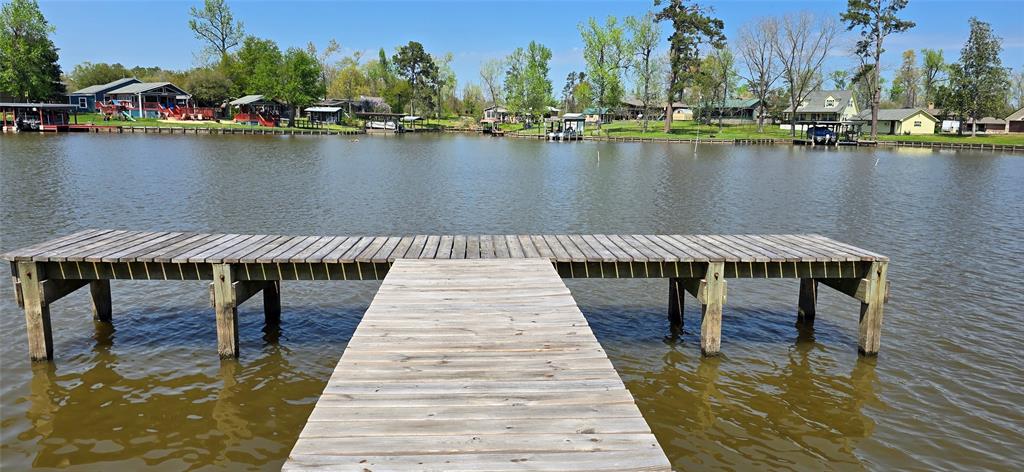 1357 Creeklake Drive, Onalaska, Texas image 5