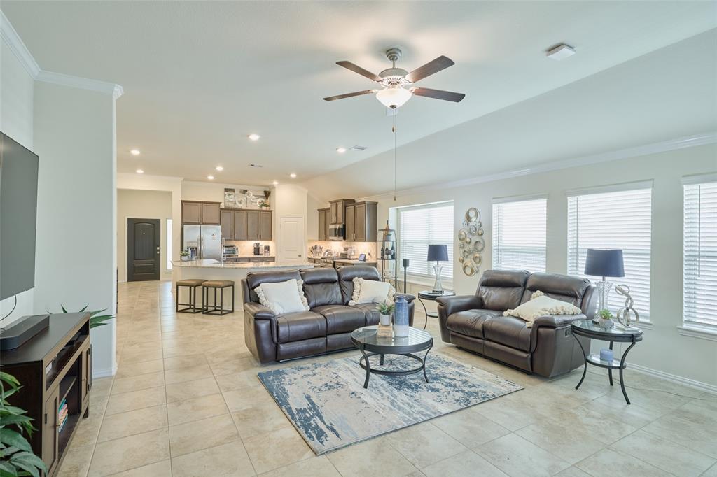 18811 Palmetto Hills Dr Drive