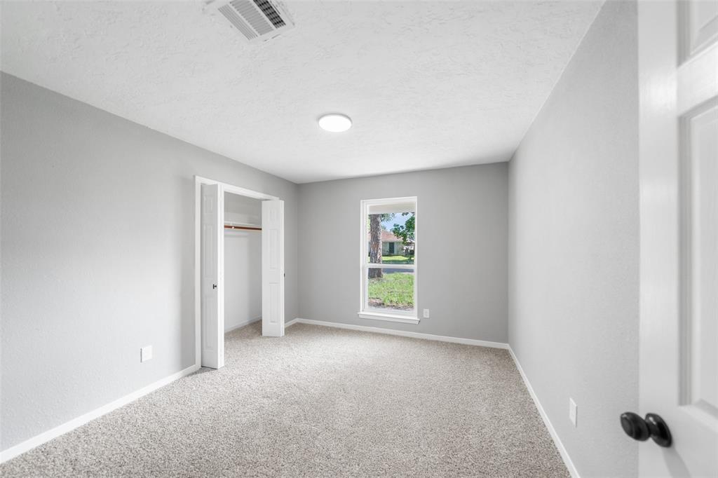 10431 Heather Hill Drive, Houston, Texas image 11