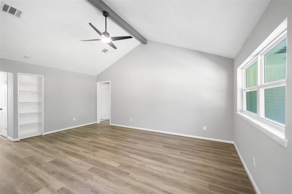 10431 Heather Hill Drive, Houston, Texas image 6