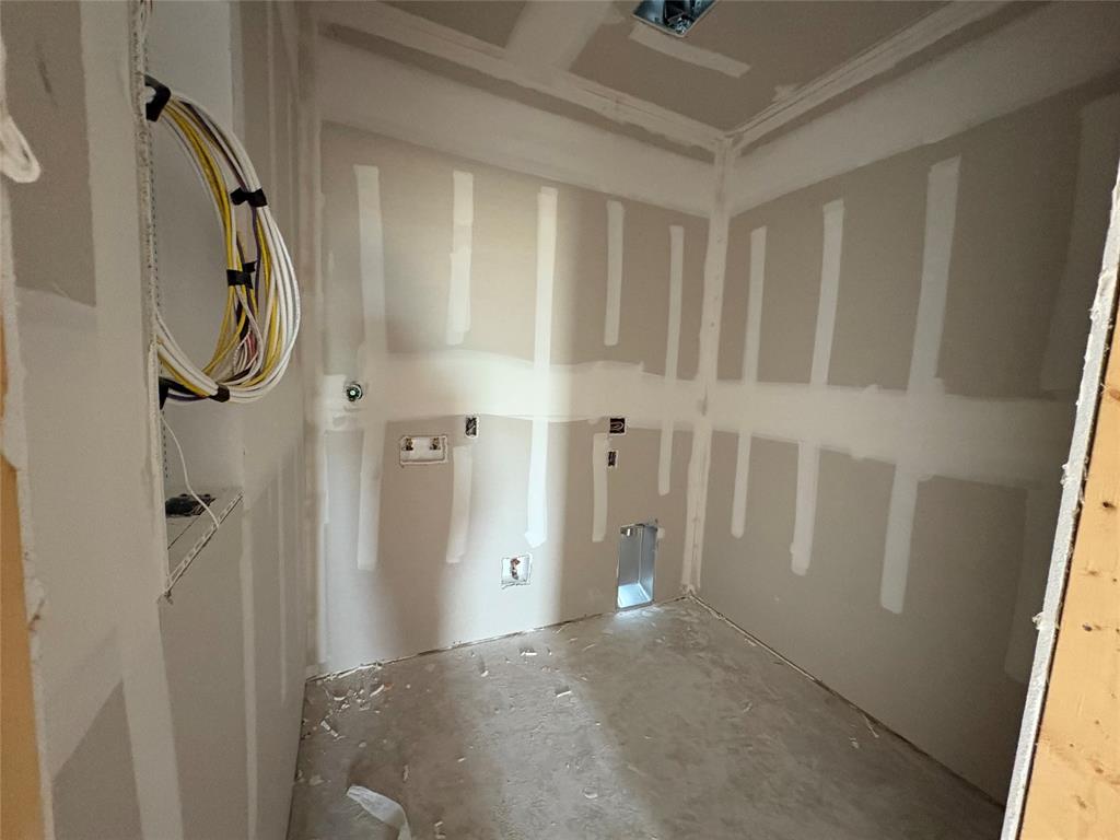 121 Knight Bayou Drive, Dayton, Texas image 4