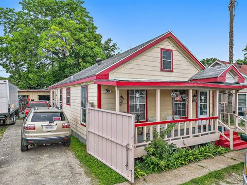 Photo of 630 Kress Street, Houston, TX 77020 (MLS # 83856426)