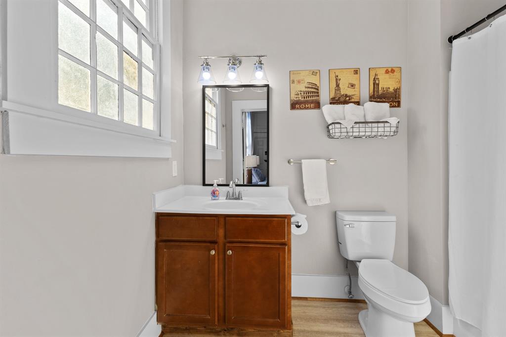 1911 Sealy Street, Galveston, Texas image 11