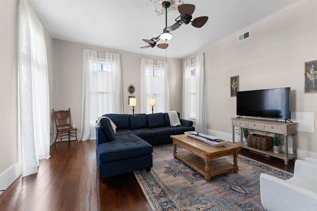 1911 Sealy Street, Galveston, Texas image 5
