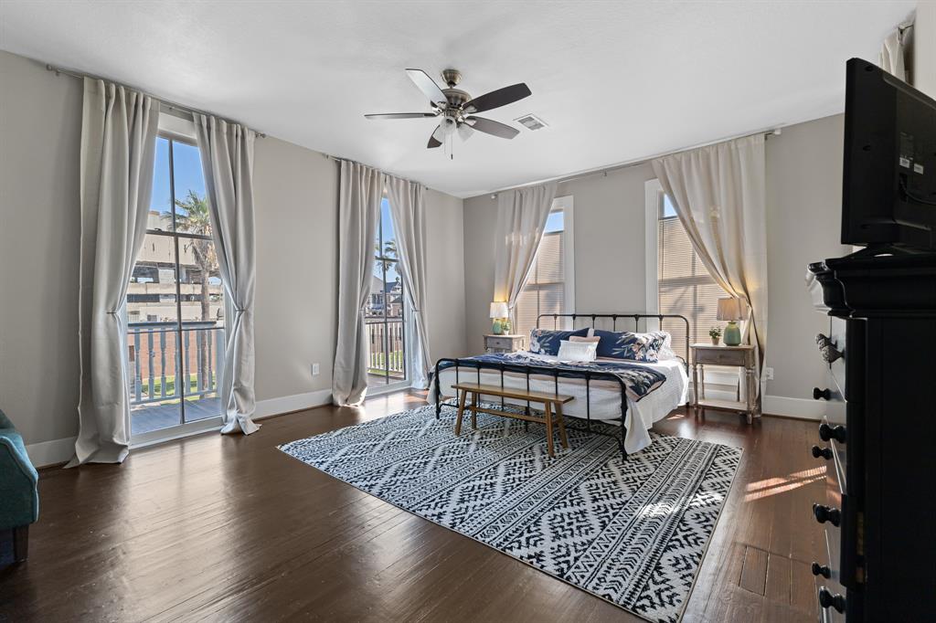 1911 Sealy Street, Galveston, Texas image 27