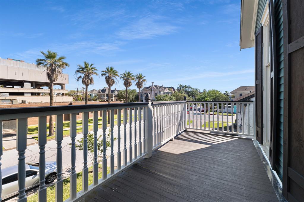 1911 Sealy Street, Galveston, Texas image 36