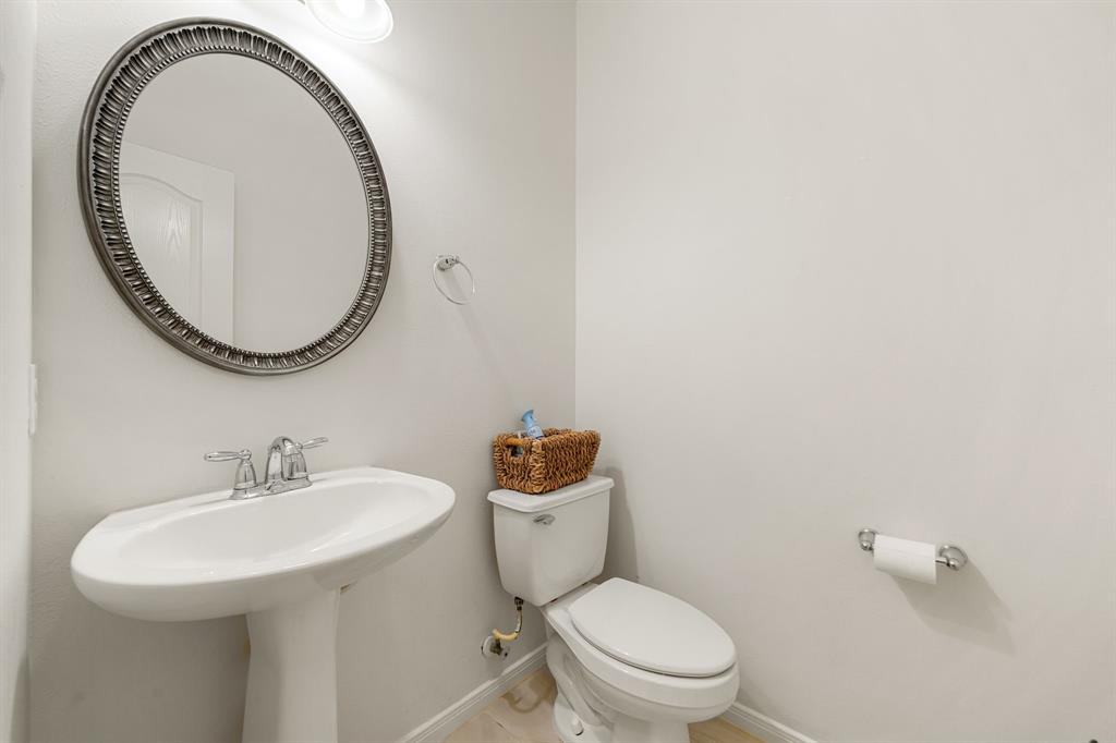 2107 Pearl Bay Court, Pearland, Texas image 24