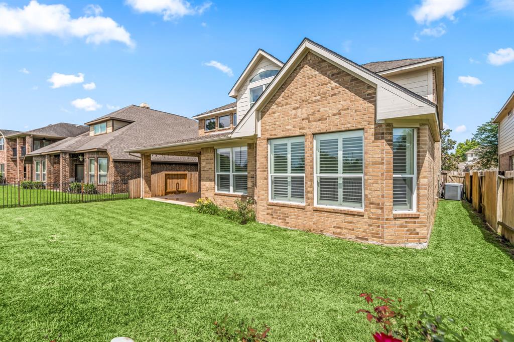 2107 Pearl Bay Court, Pearland, Texas image 39