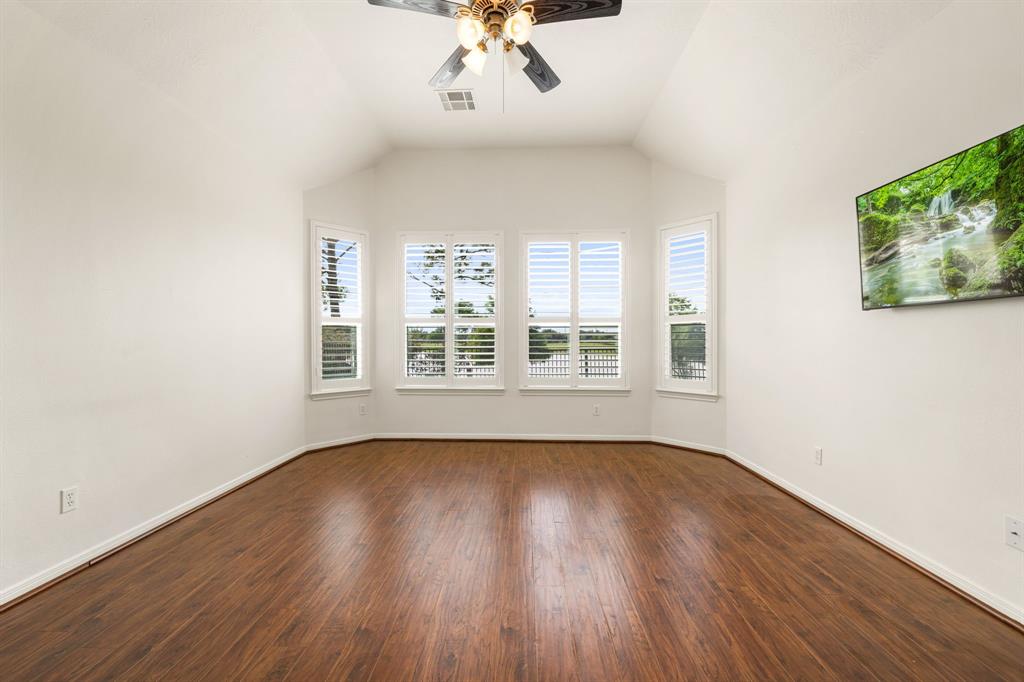 2107 Pearl Bay Court, Pearland, Texas image 18