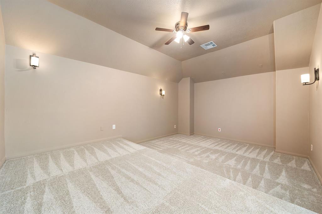 2107 Pearl Bay Court, Pearland, Texas image 35